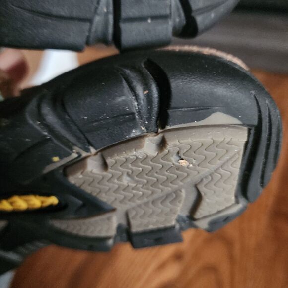 KEEN Sandals Women Size 10.5 Brown Leather Sandals Slip on Flip Flop - Picture 6 of 8